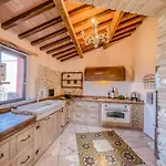 By Casamerina, In Town Of With Private Garden, Pool And Sauna * Narni